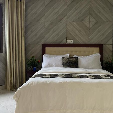 Hotel Les Polygones 克里比 外观 照片