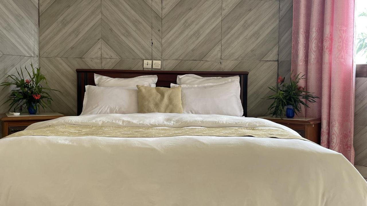 Hotel Les Polygones 克里比 外观 照片