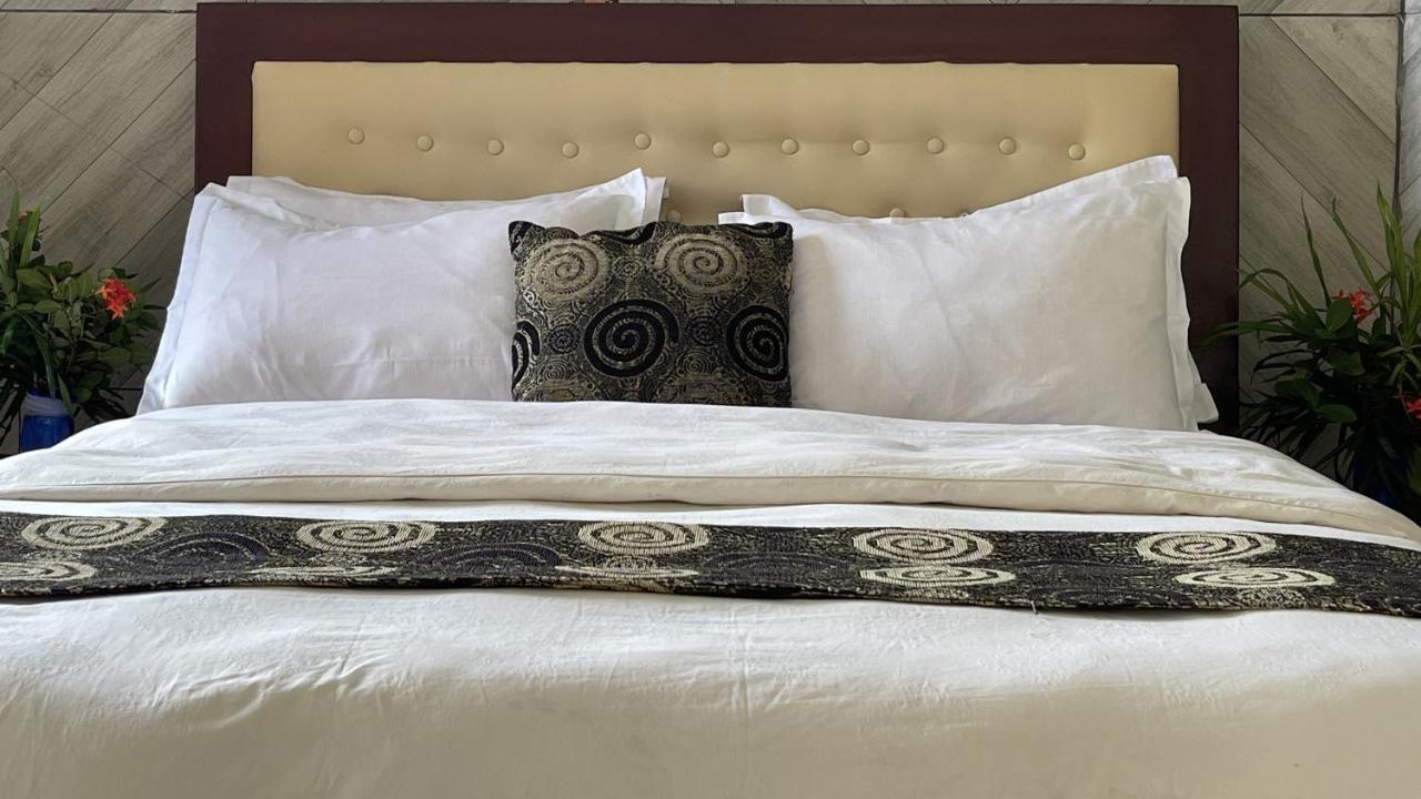 Hotel Les Polygones 克里比 外观 照片